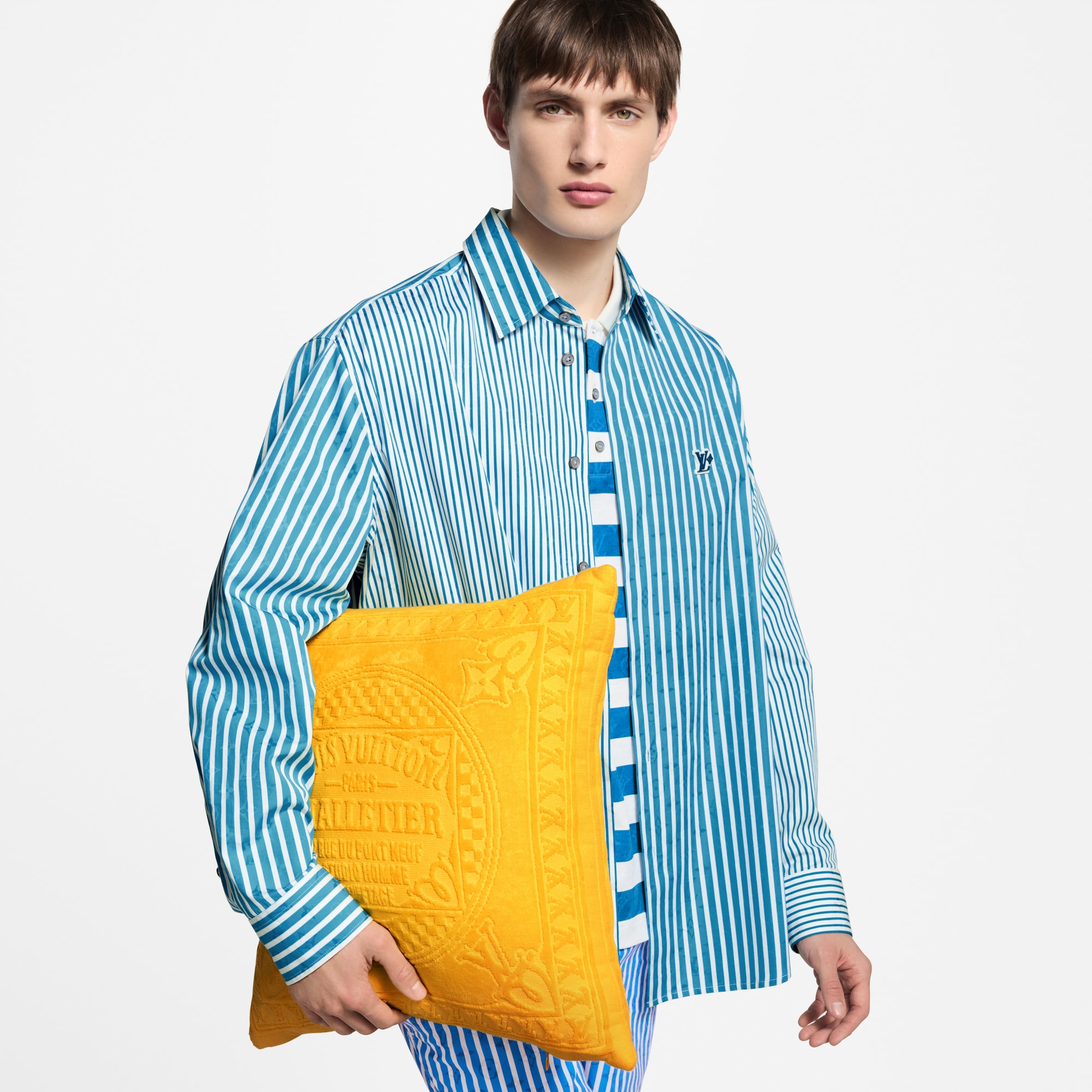 LV Terry Cushion S00 - gifts - Gifts for Babies | LOUIS VUITTON ®